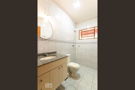 Banheiro do Quarto de casa para alugar com 1 quarto, 80m² em Jardim Lumen Christi, Campinas