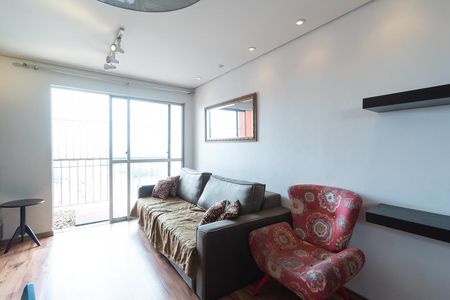 Sala de apartamento para alugar com 2 quartos, 70m² em Vila Romano, São Paulo