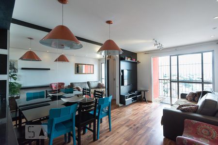 Sala de apartamento para alugar com 2 quartos, 70m² em Vila Romano, São Paulo