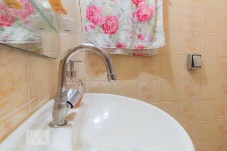 Lavabo de casa para alugar com 3 quartos, 142m² em Jardim Ernestina, São Paulo