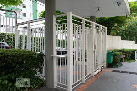 Apartamento para alugar com 54m², 2 quartos e 1 vaga Apartamento para alugar com 54m², 2 quartos e 1 vagaFachada