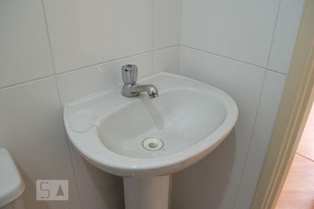 BANHEIRO de apartamento para alugar com 2 quartos, 54m² em Vila Amélia, São Paulo