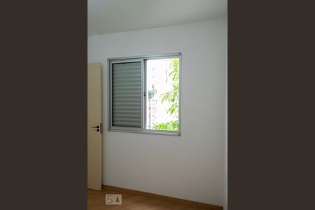 QUARTO 2 de apartamento para alugar com 2 quartos, 54m² em Vila Amélia, São Paulo