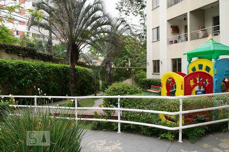 Apartamento para alugar com 54m², 2 quartos e 1 vaga Apartamento para alugar com 54m², 2 quartos e 1 vagaÁrea Comum - Playground
