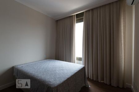 Casa de condomínio à venda com 300m², 4 quartos e 6 vagasQuarto 2