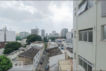 Apartamento à venda com 140m², 3 quartos e 2 vagasVista da Suíte 2