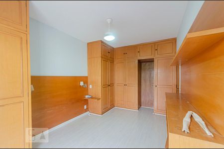 Apartamento à venda com 140m², 3 quartos e 2 vagasSuíte 1