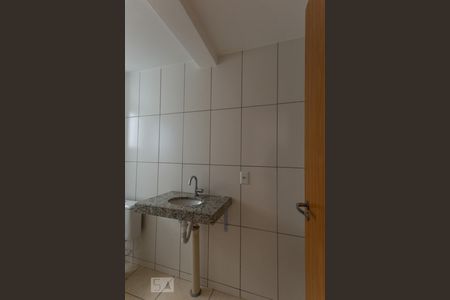 Banheiro de apartamento para alugar com 1 quarto, 40m² em Castelo, Belo Horizonte