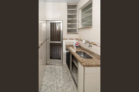 Cozinha de apartamento para alugar com 2 quartos, 50m² em Pilares, Rio de Janeiro