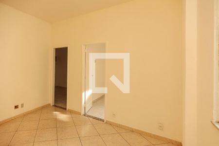 Sala de apartamento para alugar com 2 quartos, 50m² em Pilares, Rio de Janeiro
