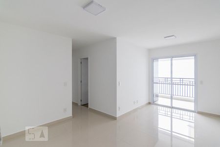 Sala de apartamento para alugar com 3 quartos, 76m² em Vila Floresta, Santo André