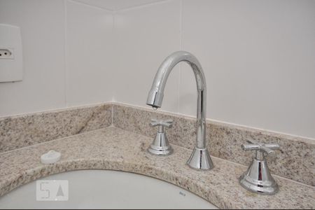 Apartamento para alugar com 68m², 2 quartos e 1 vaga Apartamento para alugar com 68m², 2 quartos e 1 vagaBanheiro Social