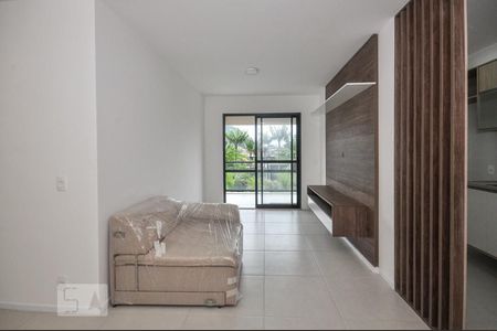 Sala de apartamento para alugar com 2 quartos, 68m² em Jacarepaguá, Rio de Janeiro