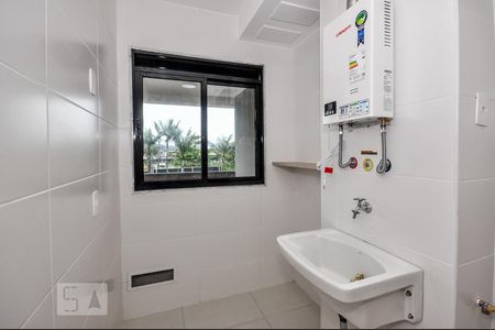 Apartamento para alugar com 68m², 2 quartos e 1 vaga Apartamento para alugar com 68m², 2 quartos e 1 vagaCozinha e Área de Serviço