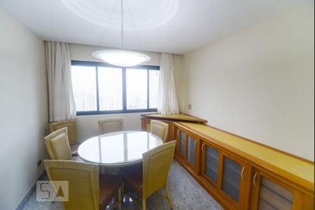 Apartamento à venda com 375m², 4 quartos e 4 vagasSala de Almoço