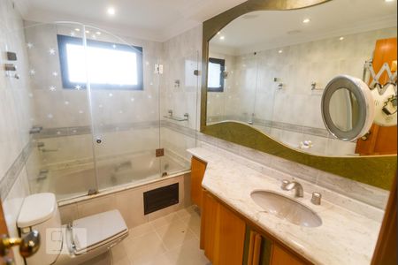 Apartamento à venda com 375m², 4 quartos e 4 vagasSuíte 1