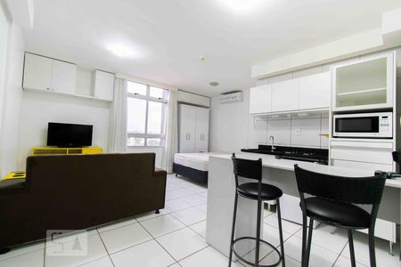 Apartamento para alugar com 30m², 1 quarto e 1 vagaSala/Quarto/Cozinha