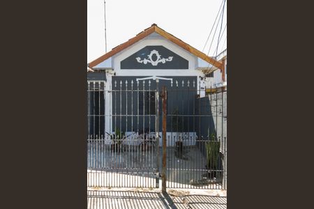 Fachada  de casa para alugar com 1 quarto, 24m² em Chácara Califórnia, São Paulo