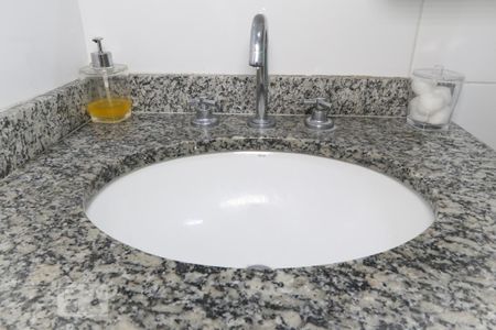 Apartamento à venda com 45m², 2 quartos e sem vagaBanheiro