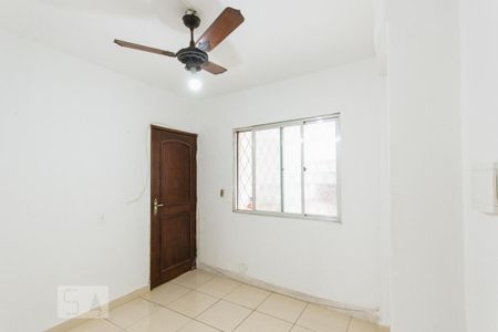 Sala de casa para alugar com 2 quartos, 50m² em Pechincha, Rio de Janeiro