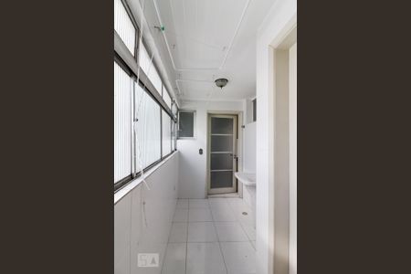 Apartamento para alugar com 76m², 3 quartos e 1 vagaÁrea de Serviço