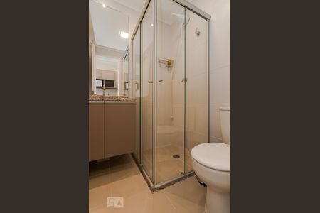 Banheiro de kitnet/studio para alugar com 1 quarto, 20m² em Centro, São Paulo