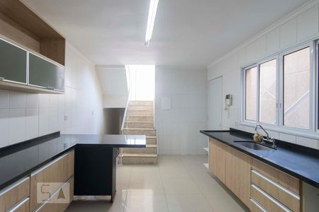 Cozinha de casa à venda com 3 quartos, 260m² em Vila Roque, São Paulo