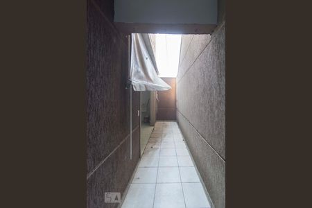 Casa à venda com 260m², 3 quartos e 2 vagasCorredor