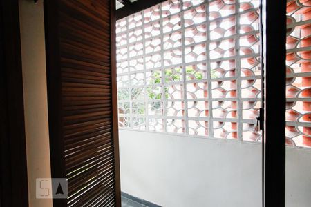 Varanda do Quarto 2 de casa à venda com 2 quartos, 90m² em Vila Guarani (z Sul), São Paulo