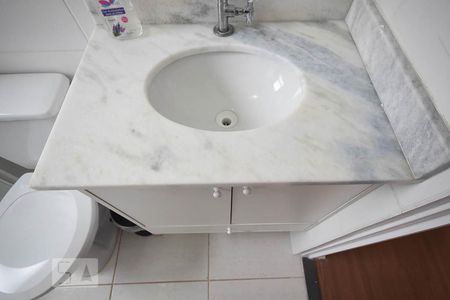 Apartamento para alugar com 55m², 2 quartos e 1 vaga Apartamento para alugar com 55m², 2 quartos e 1 vagaDetalhe do Banheiro