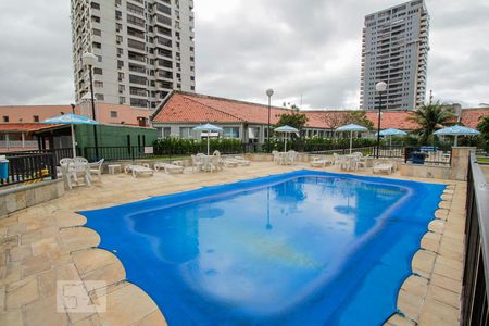 Apartamento para alugar com 60m², 2 quartos e 1 vagaÁrea comum - Piscina