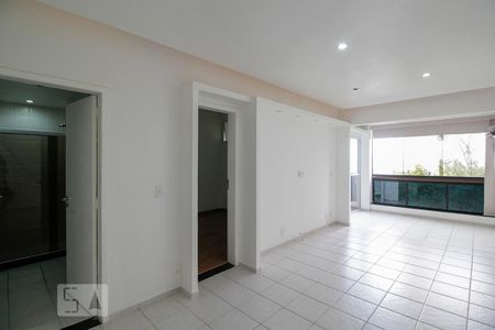 Sala de apartamento para alugar com 2 quartos, 60m² em Barra da Tijuca, Rio de Janeiro