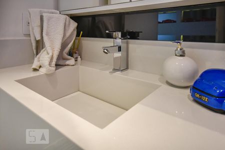 Apartamento para alugar com 57m², 2 quartos e 2 vagasBanheiro