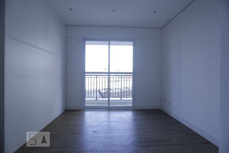 Sala de kitnet/studio para alugar com 1 quarto, 33m² em Centro, São Paulo