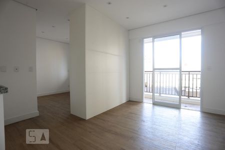 Sala de kitnet/studio para alugar com 1 quarto, 33m² em Centro, São Paulo