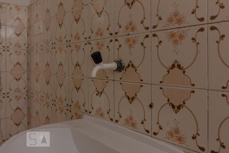 Banheiro de casa para alugar com 1 quarto, 50m² em São João Clímaco, São Paulo