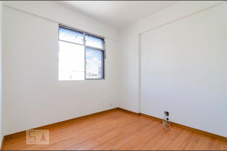 Quarto 1 de apartamento para alugar com 3 quartos, 70m² em Silveira, Belo Horizonte