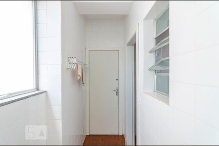 Apartamento para alugar com 70m², 3 quartos e 1 vagaÁrea de Serviço