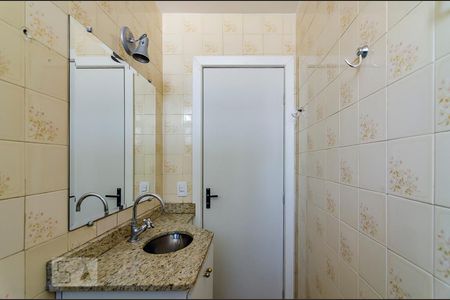 Banheiro de apartamento para alugar com 3 quartos, 70m² em Silveira, Belo Horizonte