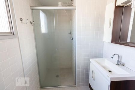 Banheiro de apartamento à venda com 1 quarto, 55m² em Vila Anglo Brasileira, São Paulo