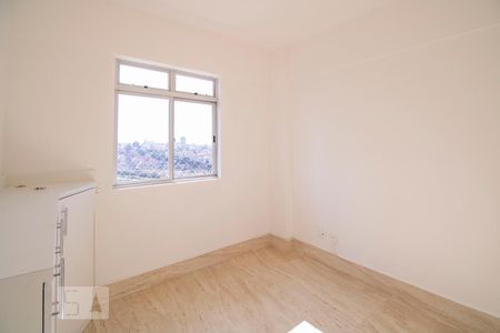 Quarto de apartamento para alugar com 3 quartos, 70m² em Santa Efigênia, Belo Horizonte