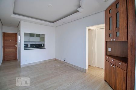 Sala de apartamento para alugar com 3 quartos, 70m² em Santa Efigênia, Belo Horizonte