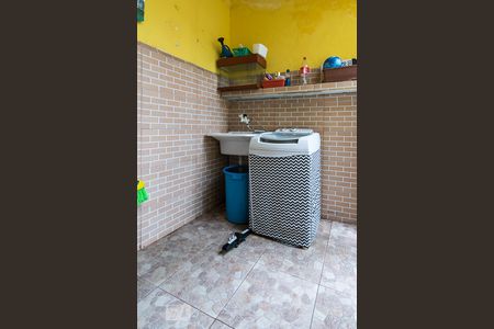 Apartamento à venda com 100m², 2 quartos e 1 vaga Apartamento à venda com 100m², 2 quartos e 1 vagaÁrea de serviço