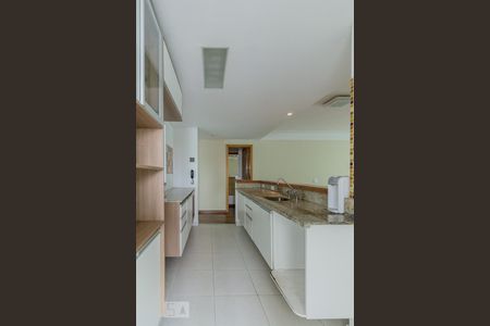 Apartamento à venda com 144m², 3 quartos e 4 vagasCozinha