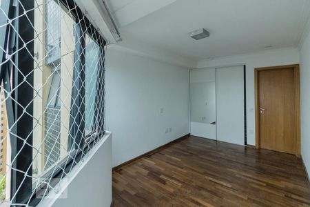 Apartamento à venda com 144m², 3 quartos e 4 vagasQuarto 03 com Suite
