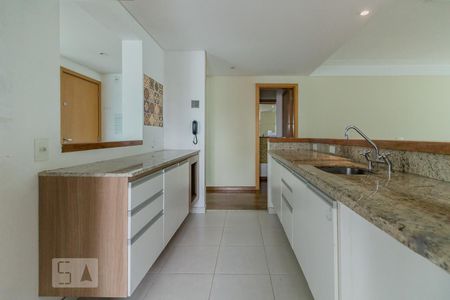 Apartamento à venda com 144m², 3 quartos e 4 vagasCozinha