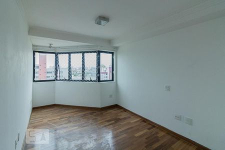 Apartamento à venda com 144m², 3 quartos e 4 vagasQuarto 03 com Suite