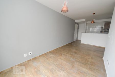 Sala de apartamento para alugar com 3 quartos, 87m² em Jardim Flor da Montanha, Guarulhos