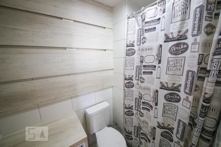 Banheiro de apartamento à venda com 2 quartos, 56m² em Fonseca, Niterói