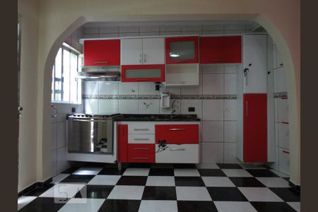 Cozinha de casa à venda com 3 quartos, 120m² em Santo Antônio, Osasco